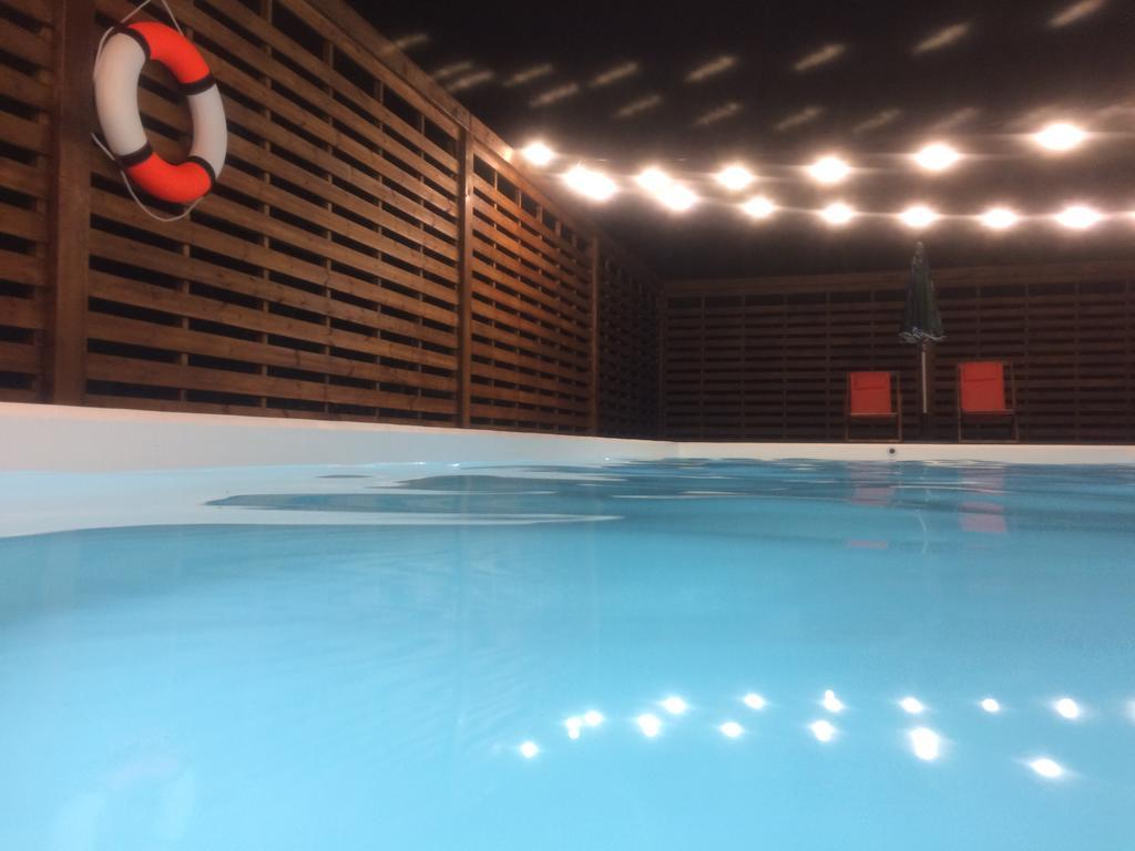 Eridu Cafe N Beds Hotel Сеогвипо Екстериор снимка